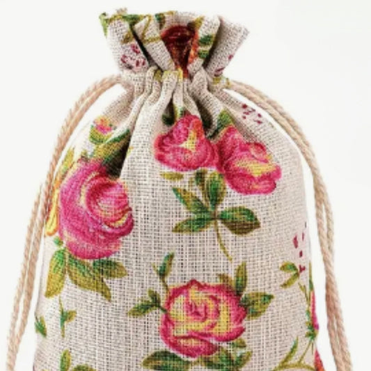 Natural burlap rose print drawstring favour bags. Perfect for Weddings and Parties