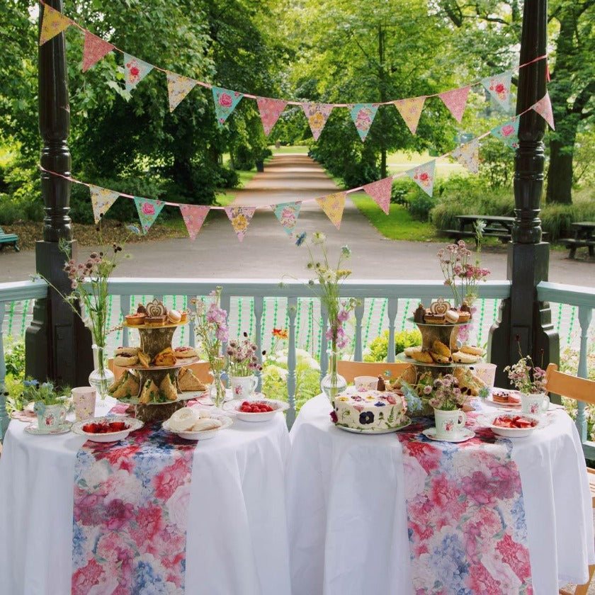 Stunning Talking Tables Truly Scrumptious series bunting in 8 colourful designs. 4m